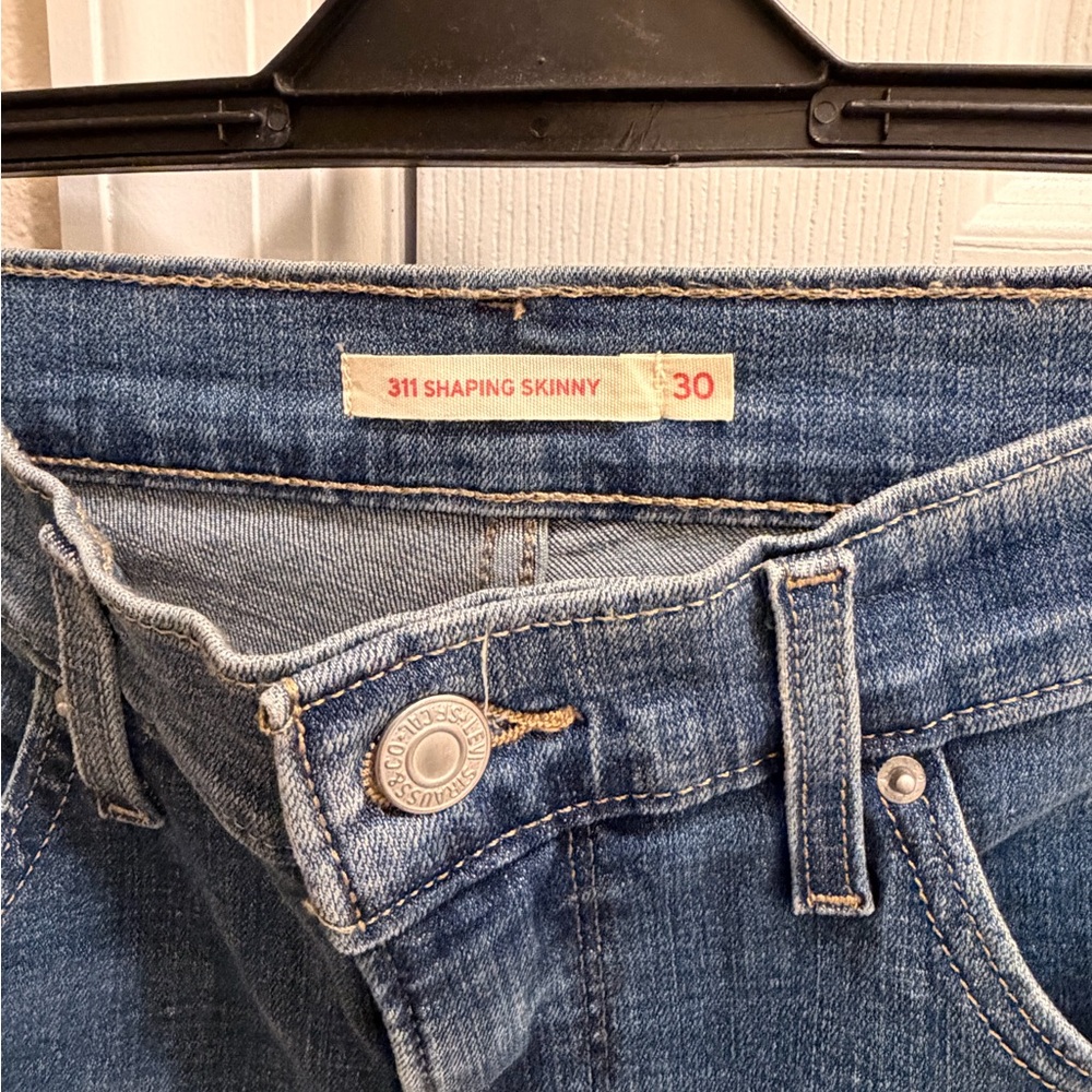 Levi’s 311 Shaping Skinny Jeans